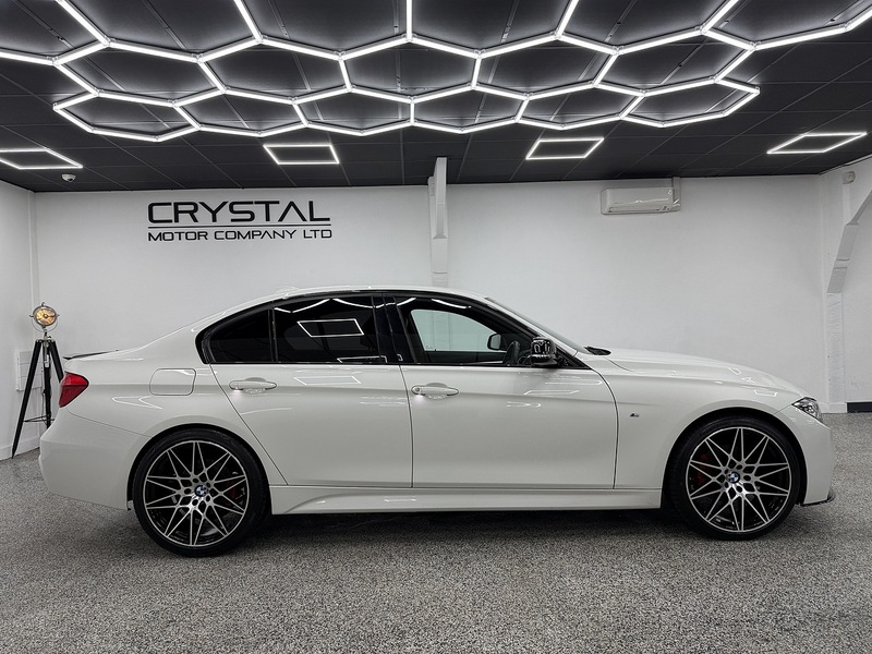 BMW 3 Series 2.0 320d M Sport Saloon 4dr Diesel Auto Euro 6 (s/s) (190 ps) - U6434