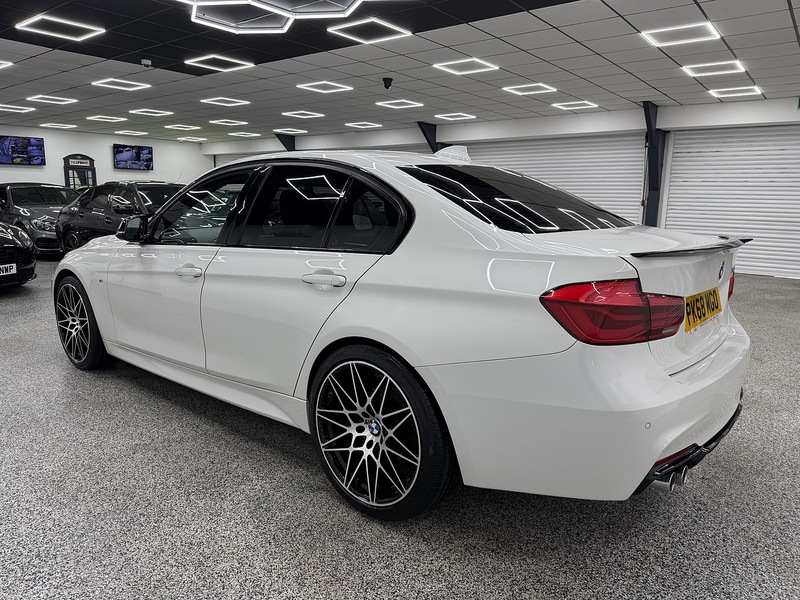 BMW 3 Series 2.0 320d M Sport Saloon 4dr Diesel Auto Euro 6 (s/s) (190 ps) - U6434