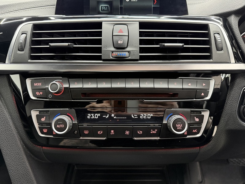 BMW 3 Series 2.0 320d M Sport Saloon 4dr Diesel Auto Euro 6 (s/s) (190 ps) - U6434