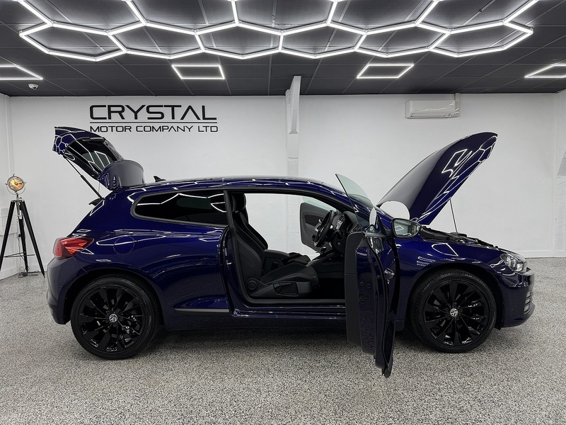 Volkswagen Scirocco 2.0 TDI BlueMotion Tech GT Hatchback 3dr Diesel DSG Euro 6 (s/s) (150 ps) - U6439