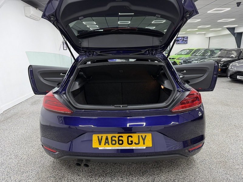 Volkswagen Scirocco 2.0 TDI BlueMotion Tech GT Hatchback 3dr Diesel DSG Euro 6 (s/s) (150 ps) - U6439