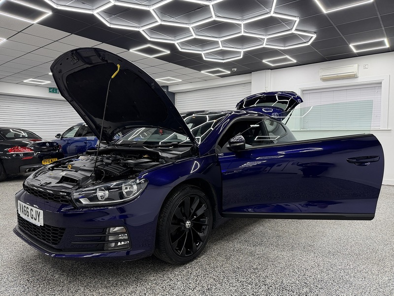 Volkswagen Scirocco 2.0 TDI BlueMotion Tech GT Hatchback 3dr Diesel DSG Euro 6 (s/s) (150 ps) - U6439