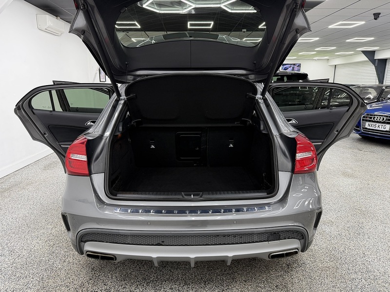 Mercedes-Benz GLA 2.0 GLA45 AMG (Premium) SUV 5dr Petrol SpdS DCT 4MATIC Euro 6 (s/s) (381 ps) - U6441