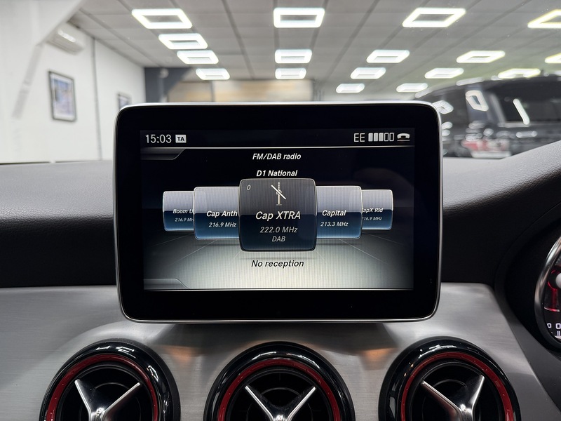 Mercedes-Benz GLA 2.0 GLA45 AMG (Premium) SUV 5dr Petrol SpdS DCT 4MATIC Euro 6 (s/s) (381 ps) - U6441