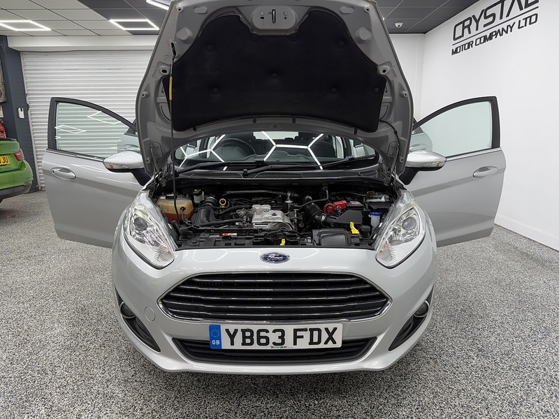 Ford Fiesta 1.0T EcoBoost Zetec Hatchback 5dr Petrol Manual Euro 5 (s/s) (100 ps) - U6443