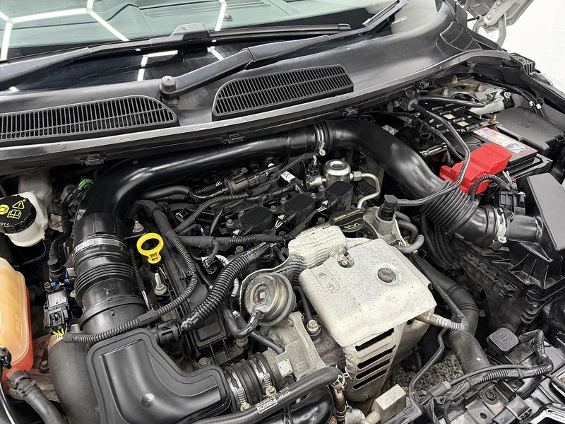 Ford Fiesta 1.0T EcoBoost Zetec Hatchback 5dr Petrol Manual Euro 5 (s/s) (100 ps) - U6443