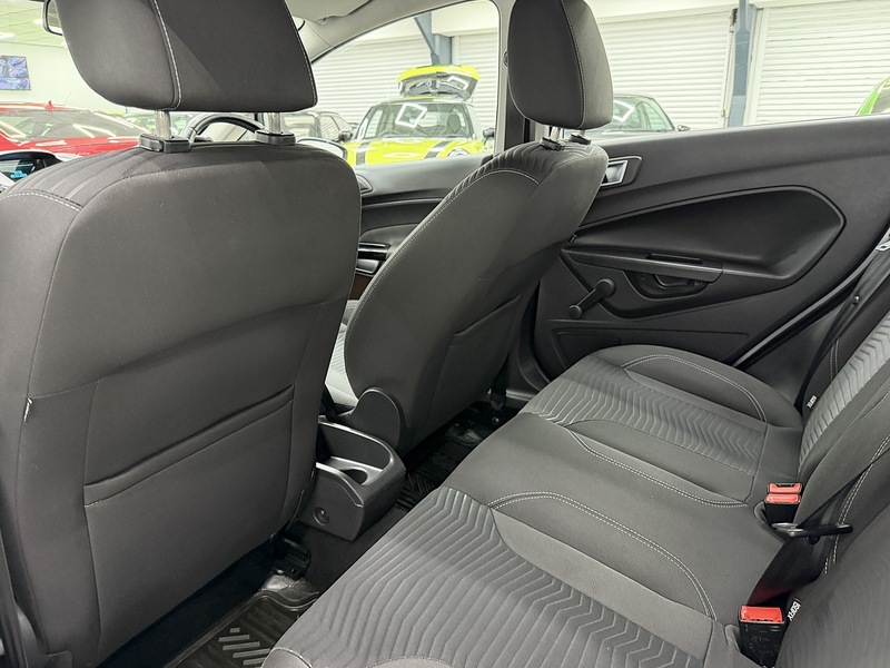 Ford Fiesta 1.0T EcoBoost Zetec Hatchback 5dr Petrol Manual Euro 5 (s/s) (100 ps) - U6443