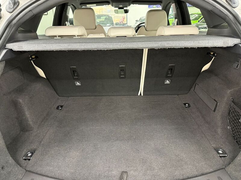 Jaguar E-PACE 2.0 D180 R-Dynamic HSE SUV 5dr Diesel Auto AWD Euro 6 (s/s) (180 ps) - U6447