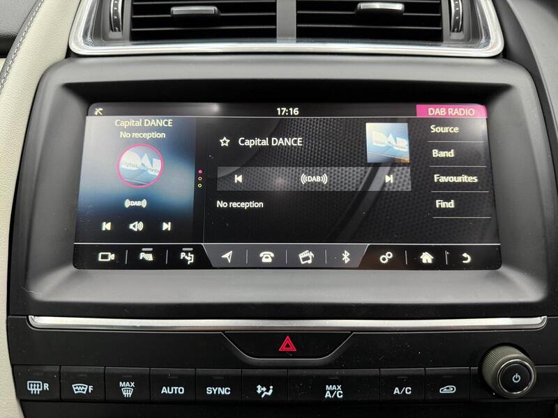 Jaguar E-PACE 2.0 D180 R-Dynamic HSE SUV 5dr Diesel Auto AWD Euro 6 (s/s) (180 ps) - U6447