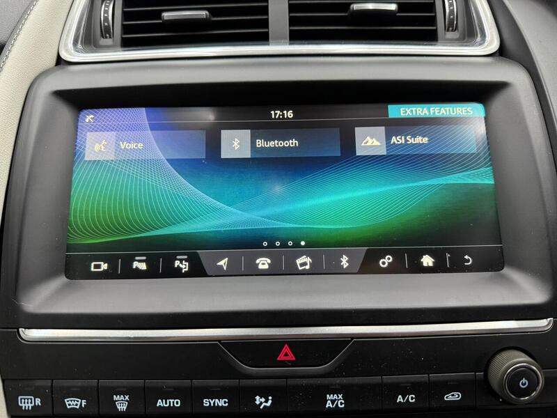 Jaguar E-PACE 2.0 D180 R-Dynamic HSE SUV 5dr Diesel Auto AWD Euro 6 (s/s) (180 ps) - U6447