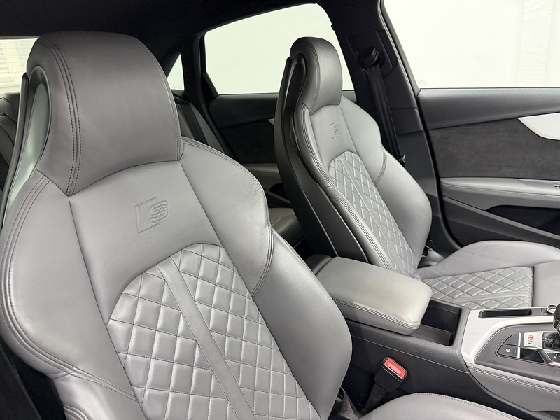 Audi S4 3.0 TFSI V6 Saloon 4dr Petrol Tiptronic quattro Euro 6 (s/s) (354 ps) - U6451