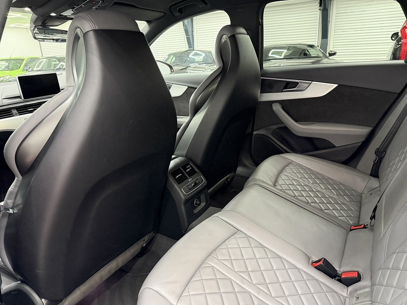 Audi S4 3.0 TFSI V6 Saloon 4dr Petrol Tiptronic quattro Euro 6 (s/s) (354 ps) - U6451