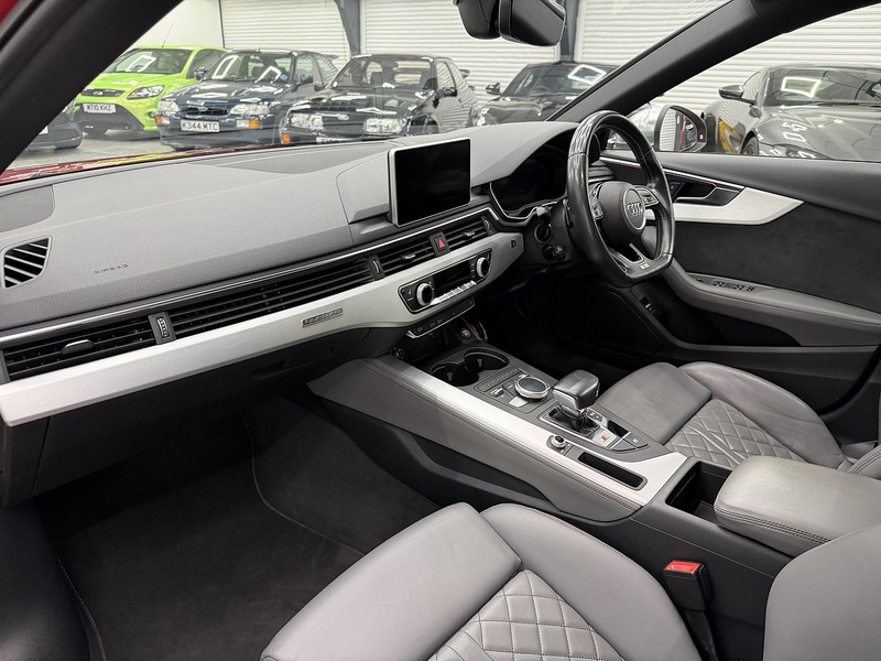 Audi S4 3.0 TFSI V6 Saloon 4dr Petrol Tiptronic quattro Euro 6 (s/s) (354 ps) - U6451