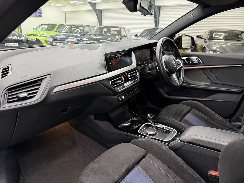 BMW 2 Series Gran Coupe 2.0 M235i Saloon 4dr Petrol Auto xDrive Euro 6 (s/s) (306 ps) - U6453