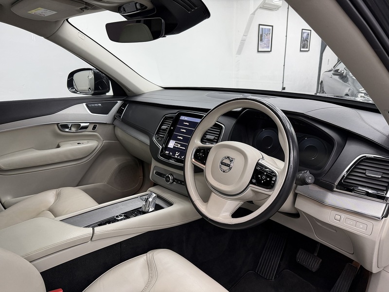 Volvo XC90 2.0h T8 Twin Engine 9.2kWh Inscription SUV 5dr Petrol Plug-in Hybrid Geartronic 4WD Euro 6 (s/s) - U6455