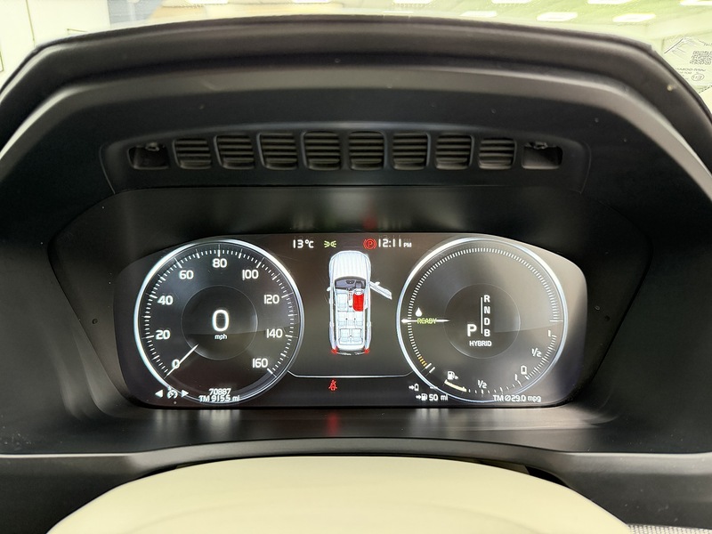 Volvo XC90 2.0h T8 Twin Engine 9.2kWh Inscription SUV 5dr Petrol Plug-in Hybrid Geartronic 4WD Euro 6 (s/s) - U6455