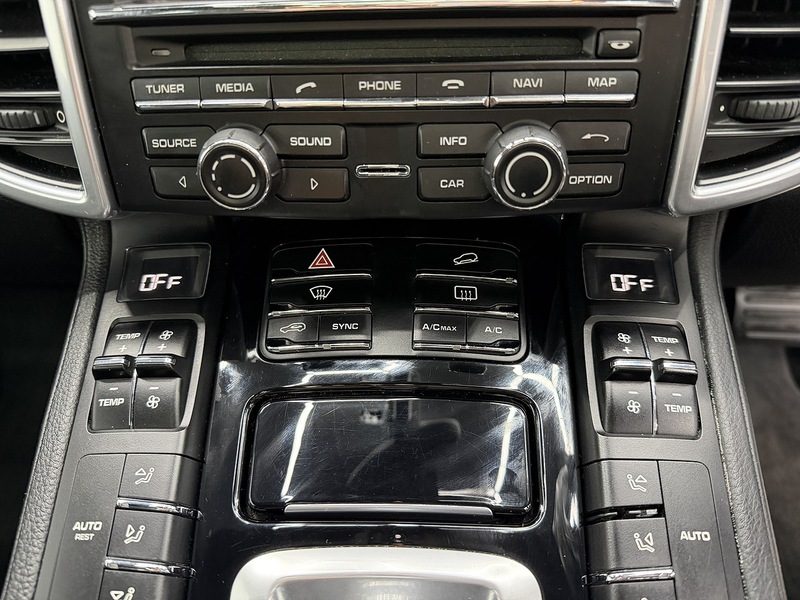 Porsche Cayenne 3.0 TD V6 SUV 5dr Diesel TiptronicS 4WD Euro 6 (s/s) (262 ps) - U6456