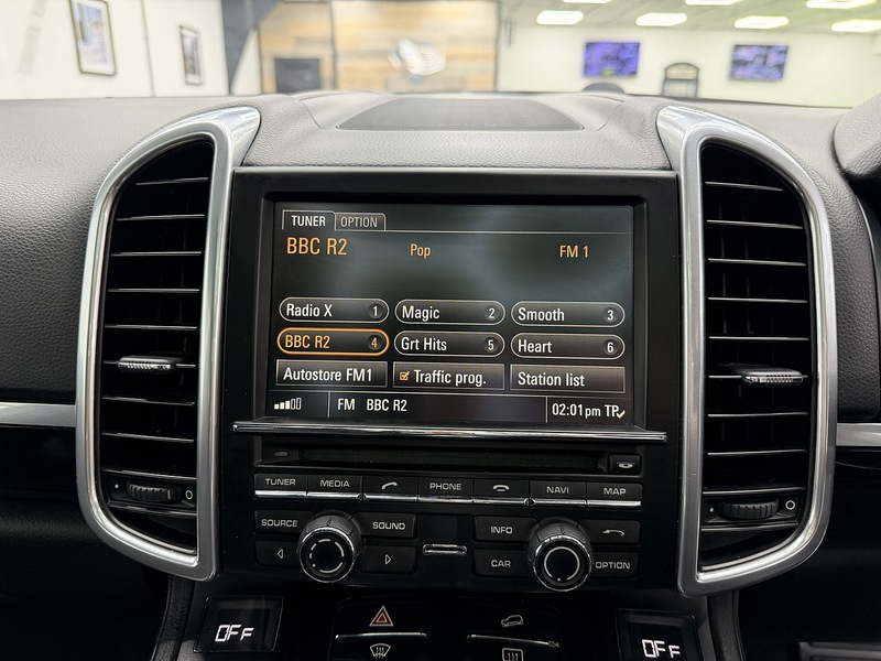 Porsche Cayenne 3.0 TD V6 SUV 5dr Diesel TiptronicS 4WD Euro 6 (s/s) (262 ps) - U6456