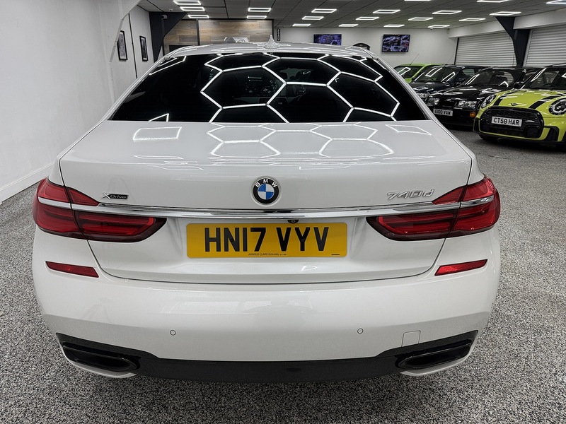 BMW 7 Series 3.0 740d M Sport Saloon 4dr Diesel Auto xDrive Euro 6 (s/s) (320 ps) - U6471