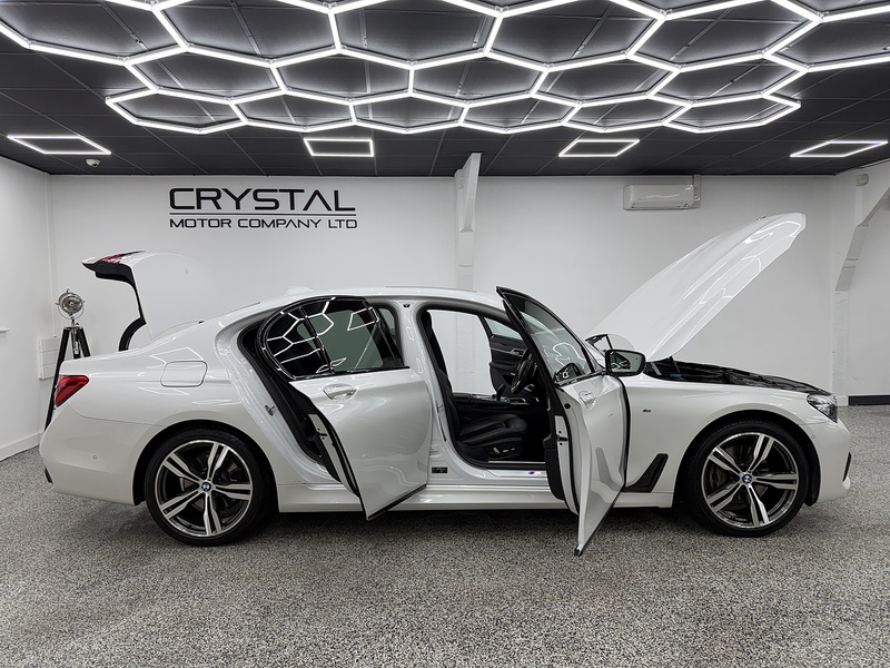 BMW 7 Series 3.0 740d M Sport Saloon 4dr Diesel Auto xDrive Euro 6 (s/s) (320 ps) - U6471