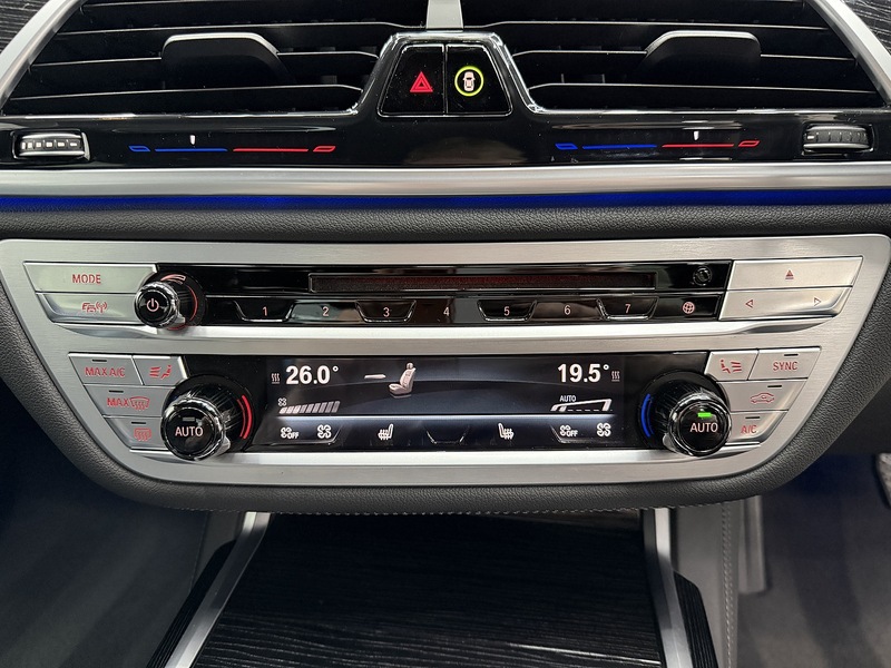 BMW 7 Series 3.0 740d M Sport Saloon 4dr Diesel Auto xDrive Euro 6 (s/s) (320 ps) - U6471