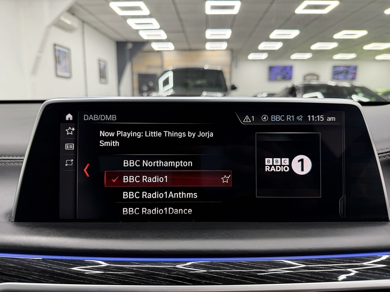 BMW 7 Series 3.0 740d M Sport Saloon 4dr Diesel Auto xDrive Euro 6 (s/s) (320 ps) - U6471