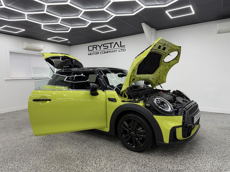 MINI Hatch 1.5 Cooper Sport Hatchback 3dr Petrol Steptronic Euro 6 (s/s) (136 ps) - U6472