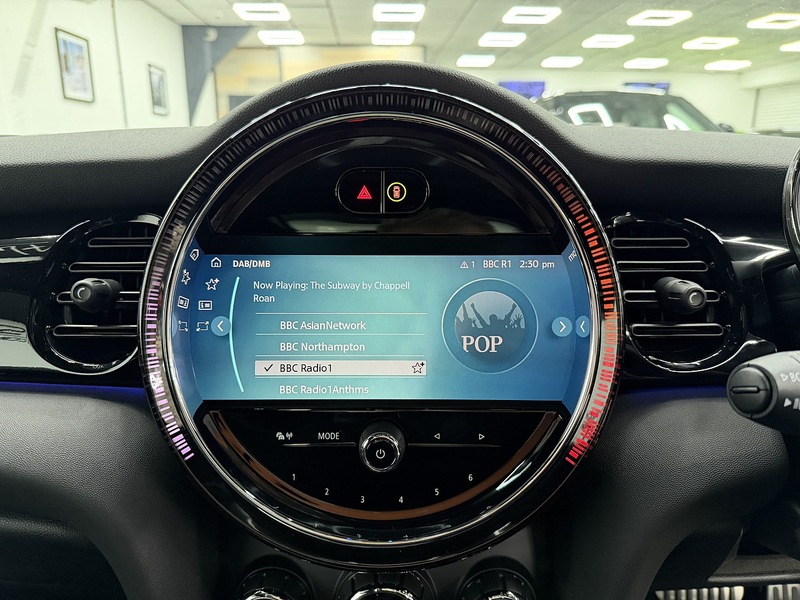 MINI Hatch 1.5 Cooper Sport Hatchback 3dr Petrol Steptronic Euro 6 (s/s) (136 ps) - U6472