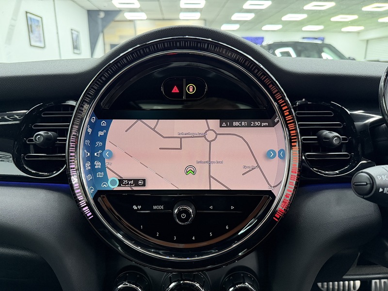 MINI Hatch 1.5 Cooper Sport Hatchback 3dr Petrol Steptronic Euro 6 (s/s) (136 ps) - U6472