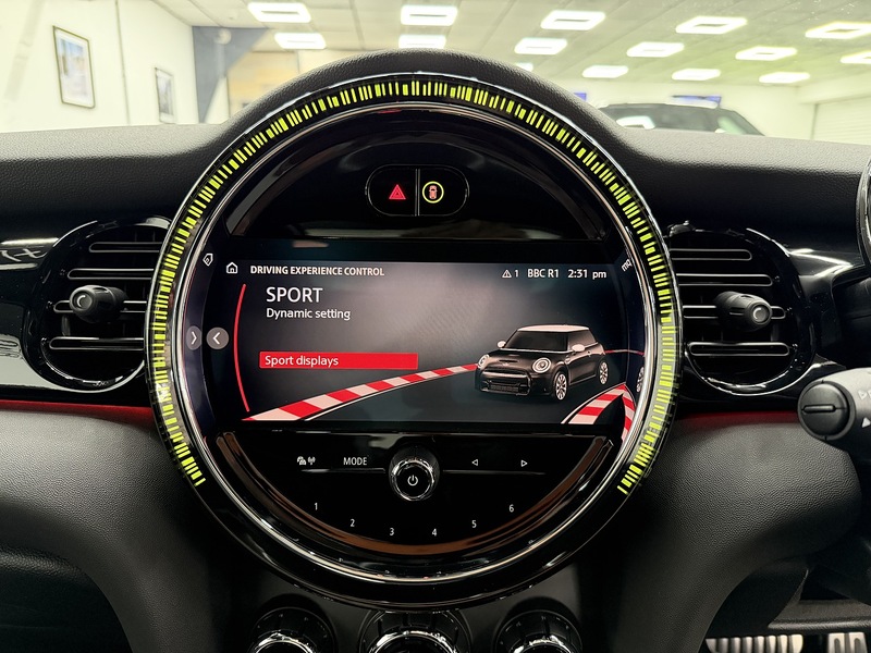 MINI Hatch 1.5 Cooper Sport Hatchback 3dr Petrol Steptronic Euro 6 (s/s) (136 ps) - U6472