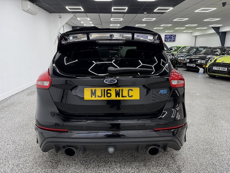 Ford Focus 2.3T EcoBoost RS Hatchback 5dr Petrol Manual AWD Euro 6 (s/s) (350 ps) - U6473