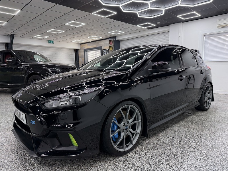 Ford Focus 2.3T EcoBoost RS Hatchback 5dr Petrol Manual AWD Euro 6 (s/s) (350 ps) - U6473