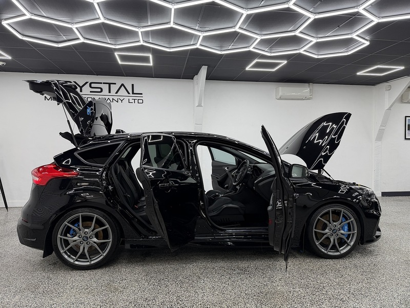 Ford Focus 2.3T EcoBoost RS Hatchback 5dr Petrol Manual AWD Euro 6 (s/s) (350 ps) - U6473