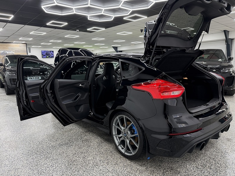 Ford Focus 2.3T EcoBoost RS Hatchback 5dr Petrol Manual AWD Euro 6 (s/s) (350 ps) - U6473