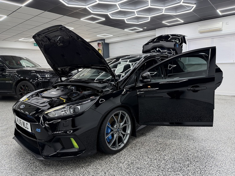 Ford Focus 2.3T EcoBoost RS Hatchback 5dr Petrol Manual AWD Euro 6 (s/s) (350 ps) - U6473