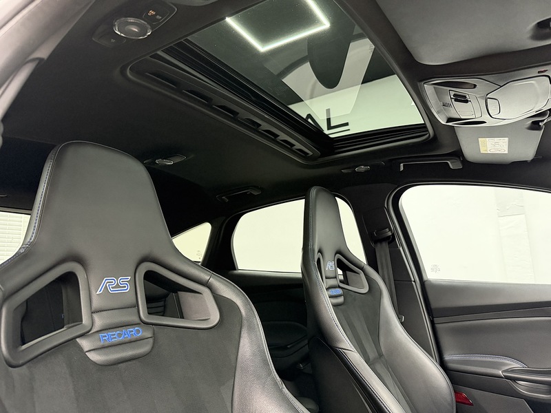 Ford Focus 2.3T EcoBoost RS Hatchback 5dr Petrol Manual AWD Euro 6 (s/s) (350 ps) - U6473