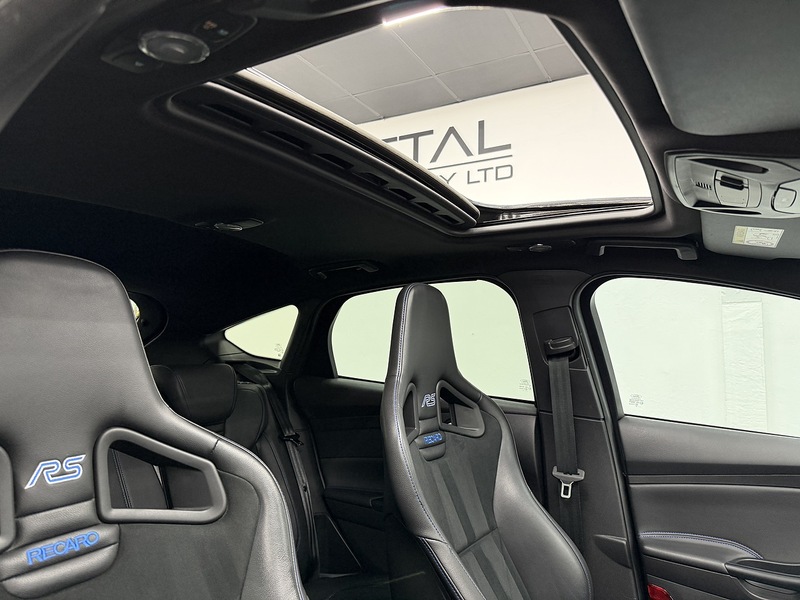 Ford Focus 2.3T EcoBoost RS Hatchback 5dr Petrol Manual AWD Euro 6 (s/s) (350 ps) - U6473