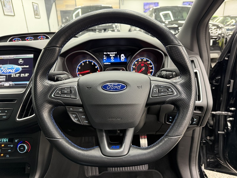 Ford Focus 2.3T EcoBoost RS Hatchback 5dr Petrol Manual AWD Euro 6 (s/s) (350 ps) - U6473
