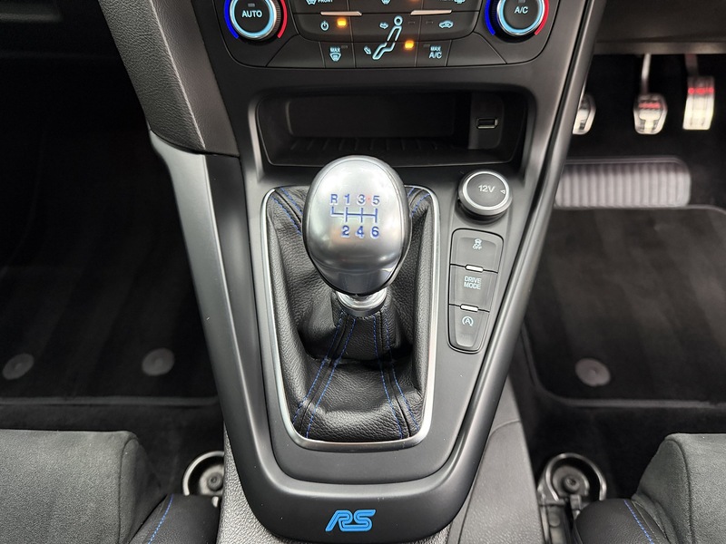 Ford Focus 2.3T EcoBoost RS Hatchback 5dr Petrol Manual AWD Euro 6 (s/s) (350 ps) - U6473