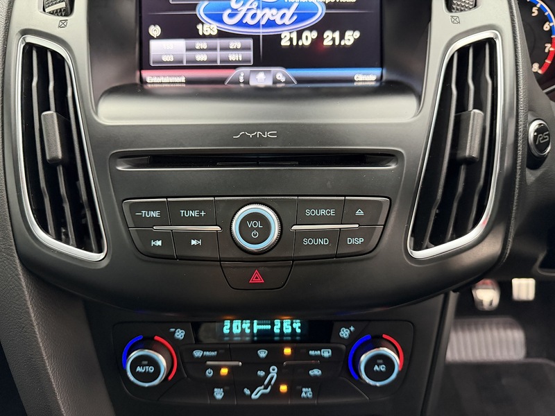 Ford Focus 2.3T EcoBoost RS Hatchback 5dr Petrol Manual AWD Euro 6 (s/s) (350 ps) - U6473