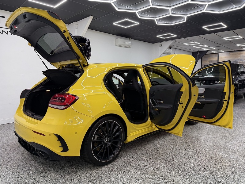 Mercedes-Benz A Class 2.0 A35 AMG (Premium Plus) Hatchback 5dr Petrol SpdS DCT 4MATIC Euro 6 (s/s) (306 ps) - U6474