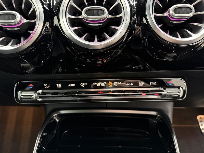 Mercedes-Benz A Class 2.0 A35 AMG (Premium Plus) Hatchback 5dr Petrol SpdS DCT 4MATIC Euro 6 (s/s) (306 ps) - U6474