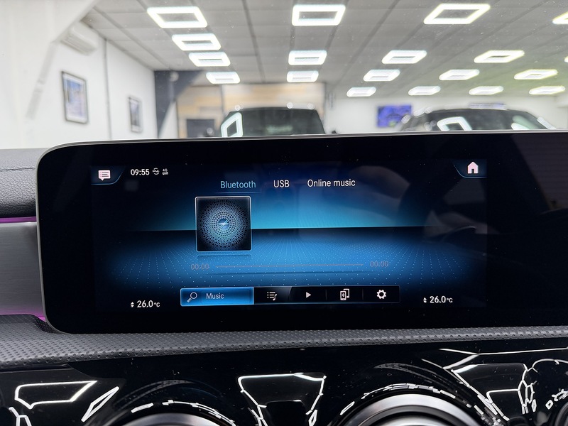 Mercedes-Benz A Class 2.0 A35 AMG (Premium Plus) Hatchback 5dr Petrol SpdS DCT 4MATIC Euro 6 (s/s) (306 ps) - U6474