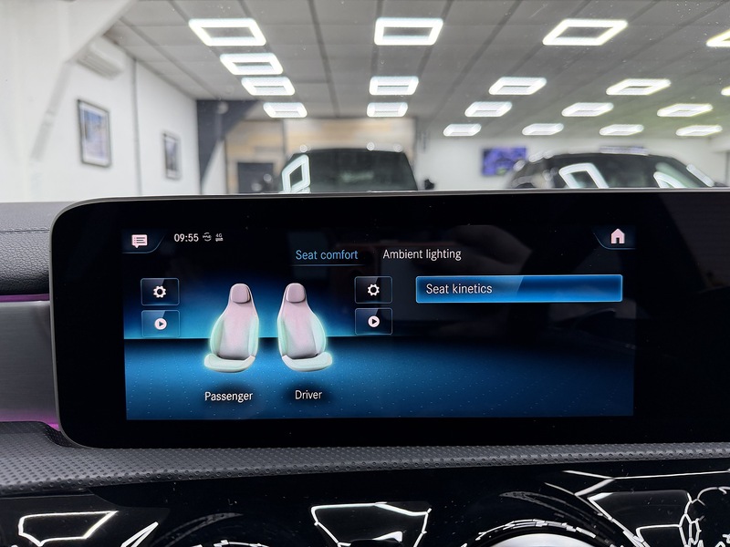 Mercedes-Benz A Class 2.0 A35 AMG (Premium Plus) Hatchback 5dr Petrol SpdS DCT 4MATIC Euro 6 (s/s) (306 ps) - U6474