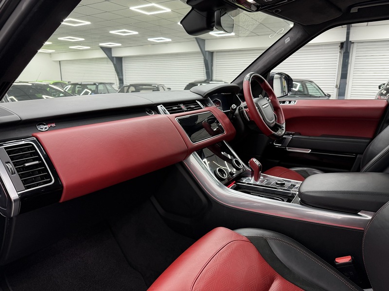 Land Rover Range Rover Sport 5.0 P575 V8 SVR SUV 5dr Petrol Auto 4WD Euro 6 (s/s) (575 ps) - U6476