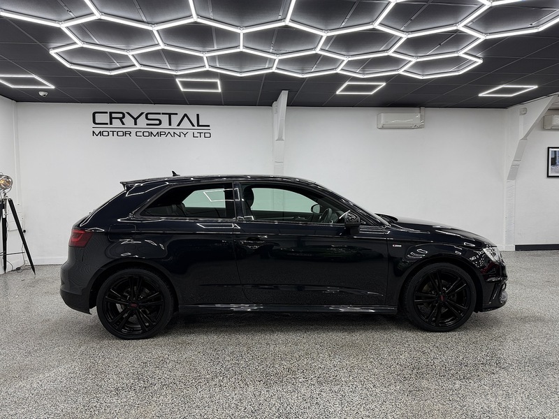 Audi A3 2.0 TDI S line Hatchback 3dr Diesel Manual Euro 5 (s/s) (150 ps) - U6478