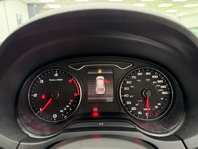 Audi A3 2.0 TDI S line Hatchback 3dr Diesel Manual Euro 5 (s/s) (150 ps) - U6478