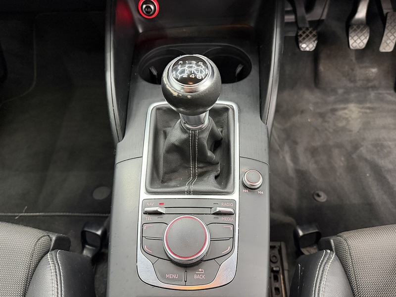 Audi A3 2.0 TDI S line Hatchback 3dr Diesel Manual Euro 5 (s/s) (150 ps) - U6478