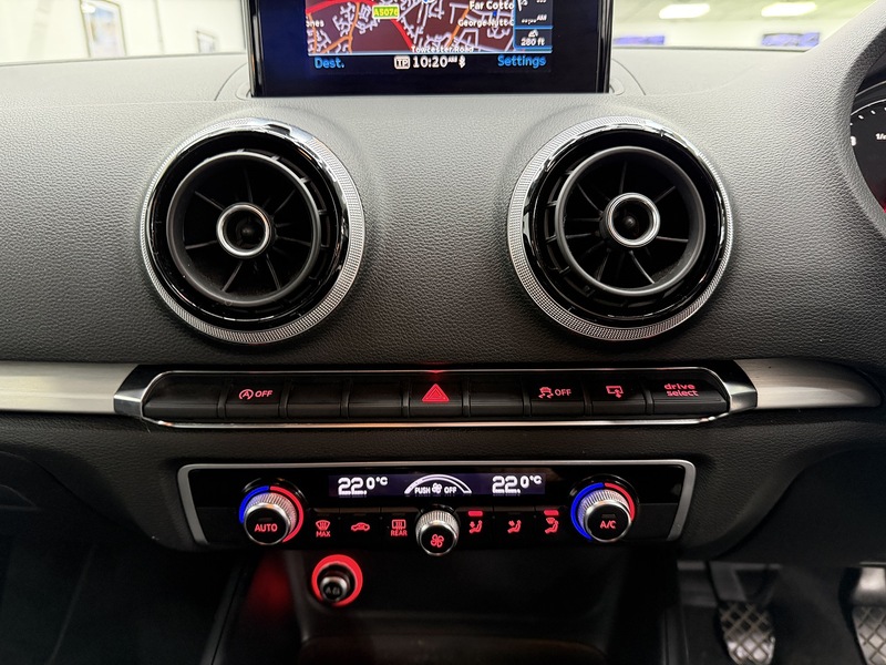 Audi A3 2.0 TDI S line Hatchback 3dr Diesel Manual Euro 5 (s/s) (150 ps) - U6478