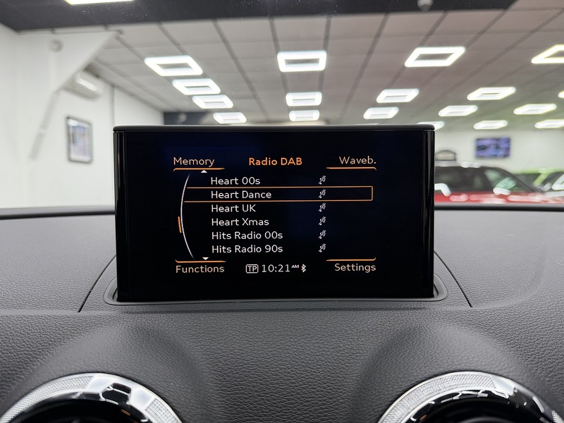 Audi A3 2.0 TDI S line Hatchback 3dr Diesel Manual Euro 5 (s/s) (150 ps) - U6478